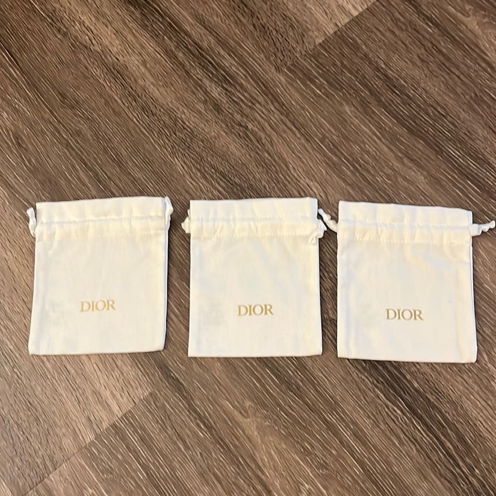 Dior pouch x3